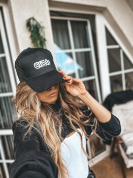 CZAPKA Z DASZKIEM z logo Clödie | NADRUK  | unisex