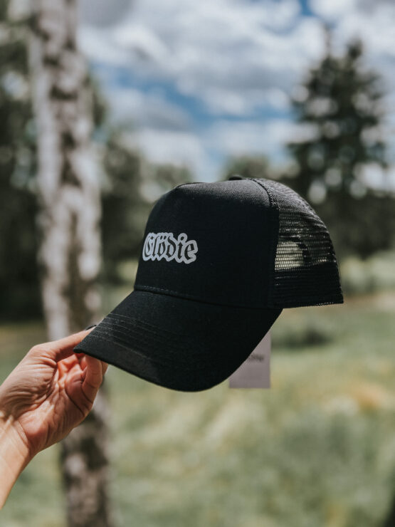 CZAPKA Z DASZKIEM z logo Clödie | unisex | nadruk