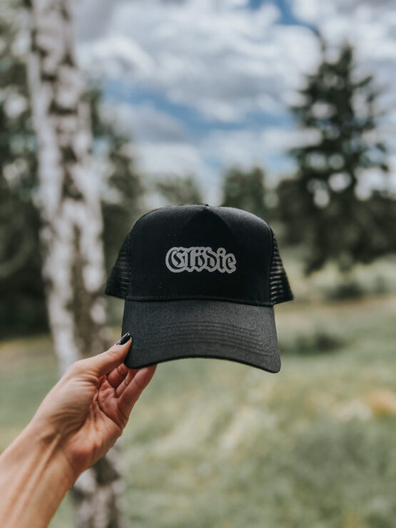 CZAPKA Z DASZKIEM z logo Clödie | unisex | nadruk - obrazek 3